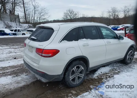 2018 Mercedes-Benz Glc 300 4Matic from USA, damaged, VIN WDC0G4KB0JV068251